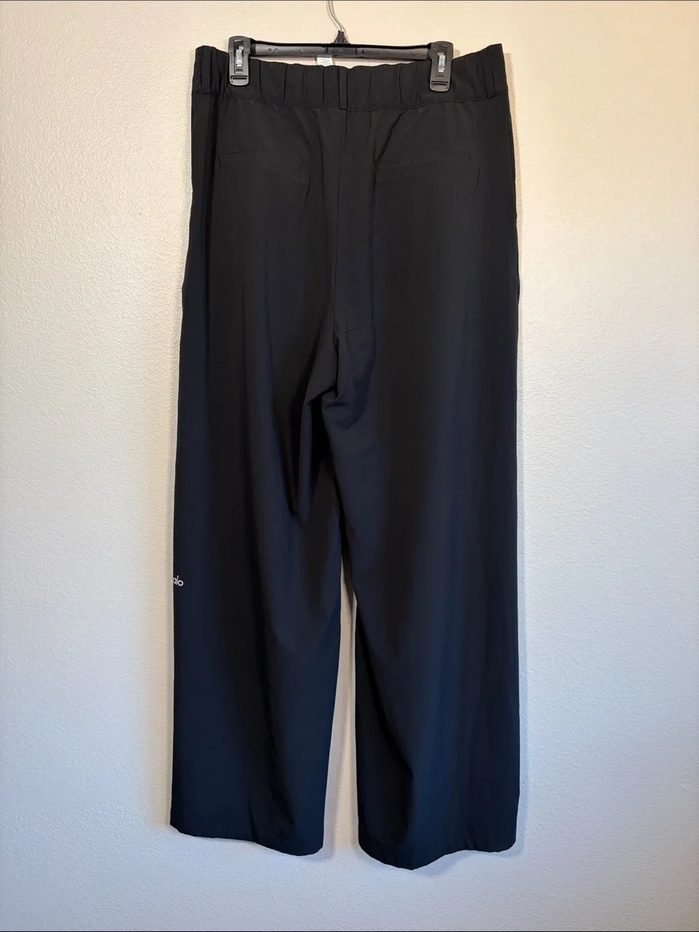 ALO Yoga High Waist Dreamscape Trouser (Long) in Black - L